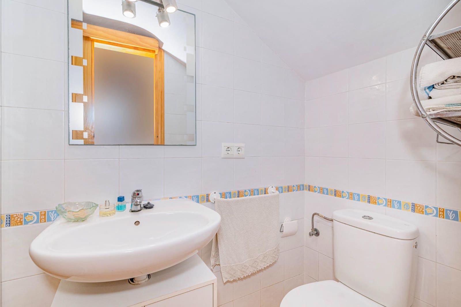 4 slaapkamer Huis te koop in Albunol met garage - € 214.900 (Ref: 10021104)