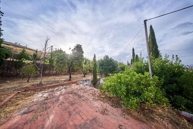3 soveværelse Villa til salg i Albaicin, Granada by med swimmingpool - € 580.000 (Ref: 10024365)