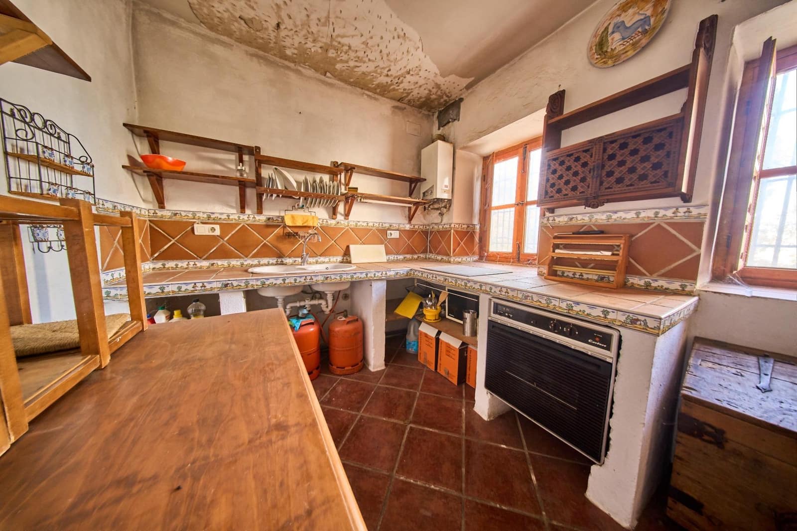 3 soveværelse Villa til salg i Granada by med swimmingpool - € 580.000 (Ref: 10024365)