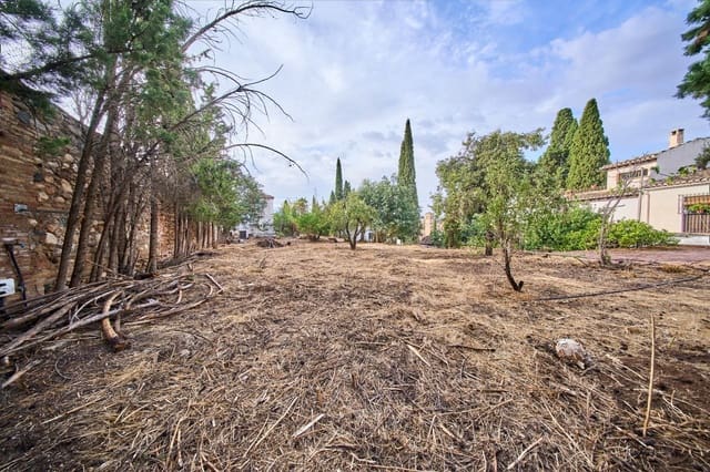 3 soveværelse Villa til salg i Albaicin, Granada by med swimmingpool - € 580.000 (Ref: 10024365)