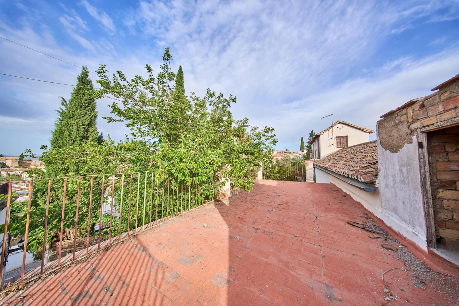 3 soveværelse Villa til salg i Granada by med swimmingpool - € 580.000 (Ref: 10024365)