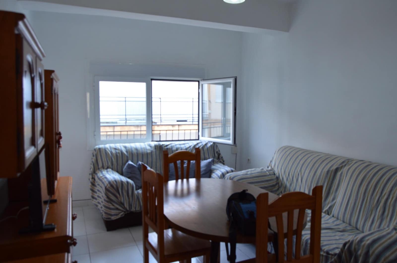 3 sovrum Lägenhet att hyra i Granada stad - 900 € (Ref: 10025912)