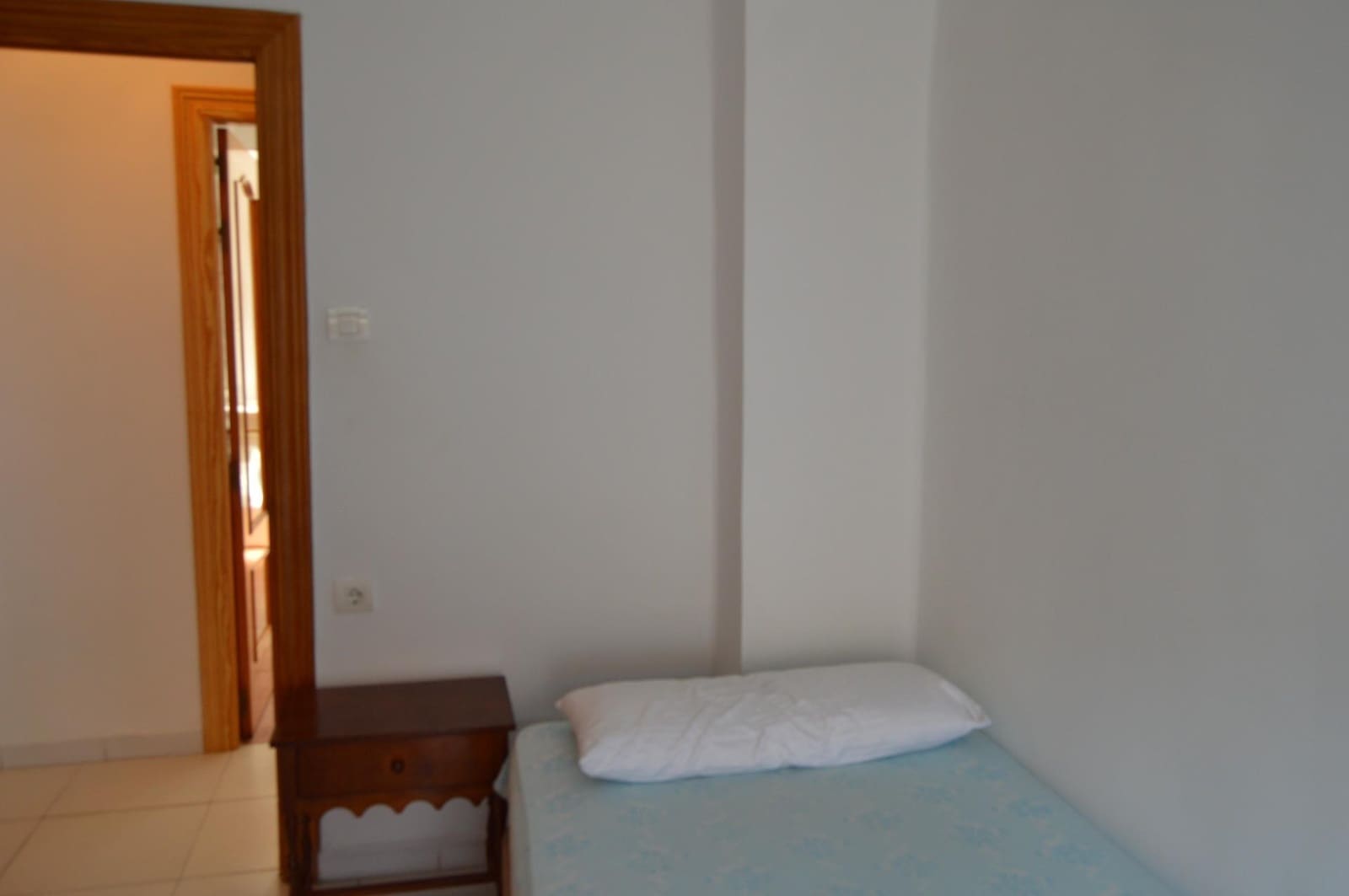 3 sovrum Lägenhet att hyra i Granada stad - 900 € (Ref: 10025912)