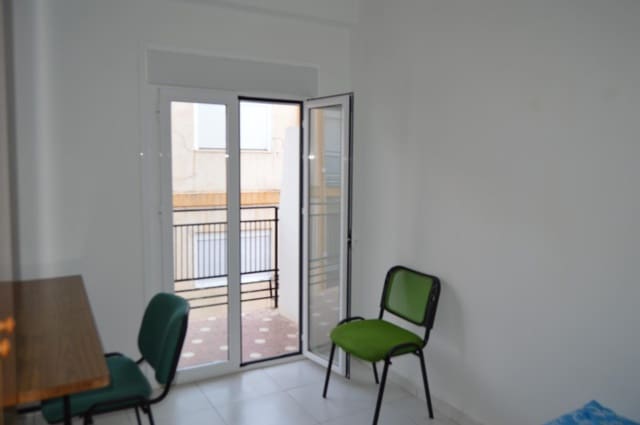 Appartement de 3 chambres à louer à Grenade ville - 900 € (Ref: 10025912)