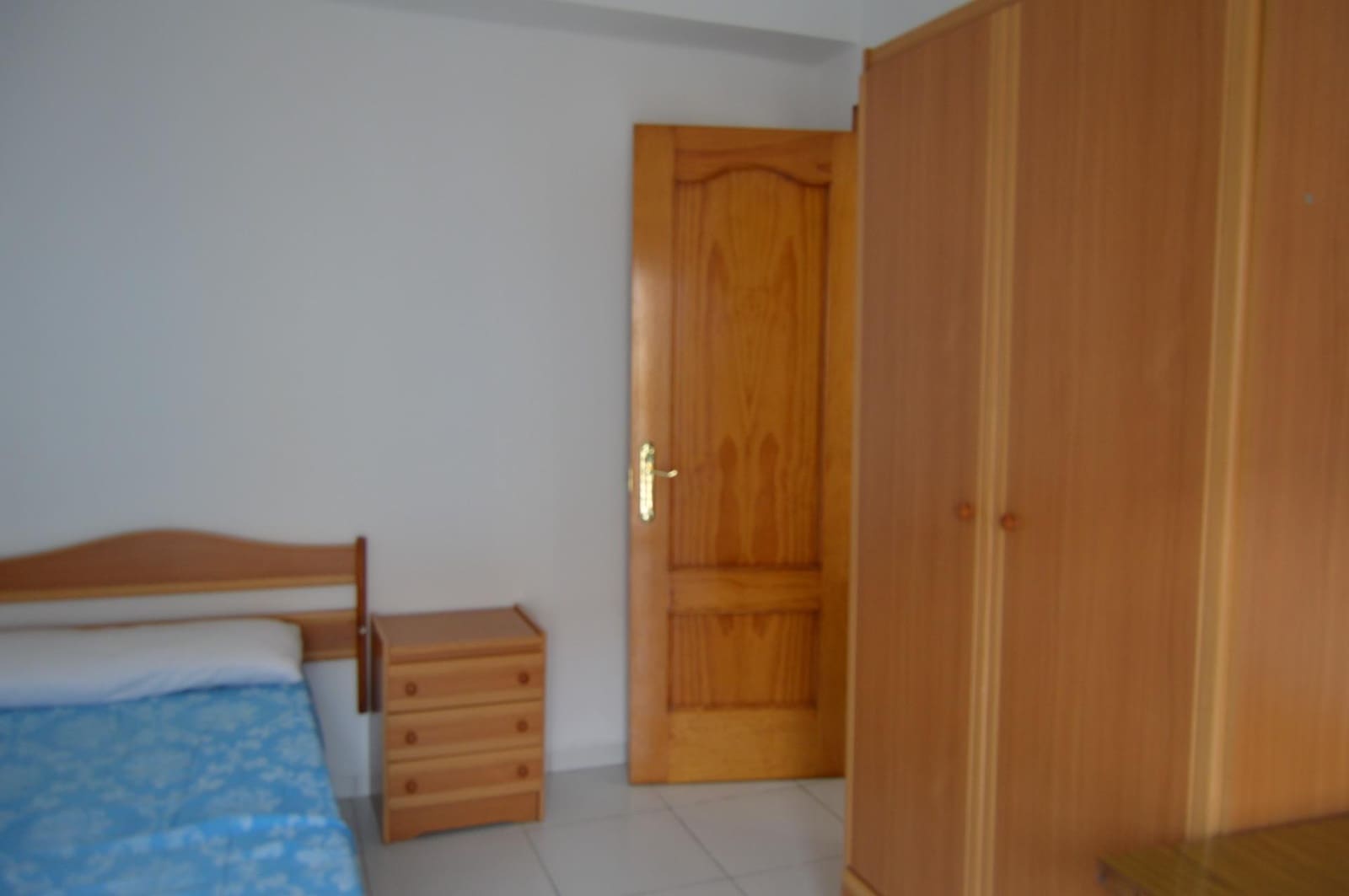 3 sovrum Lägenhet att hyra i Granada stad - 900 € (Ref: 10025912)