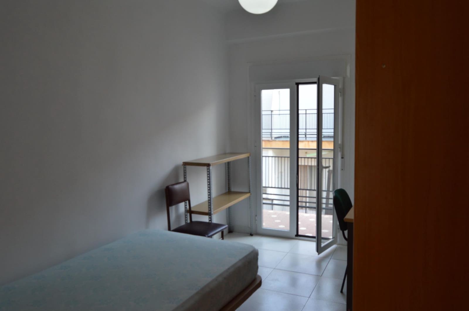 3 sovrum Lägenhet att hyra i Granada stad - 900 € (Ref: 10025912)