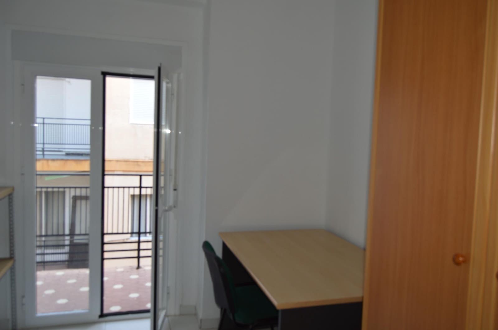 3 sovrum Lägenhet att hyra i Granada stad - 900 € (Ref: 10025912)