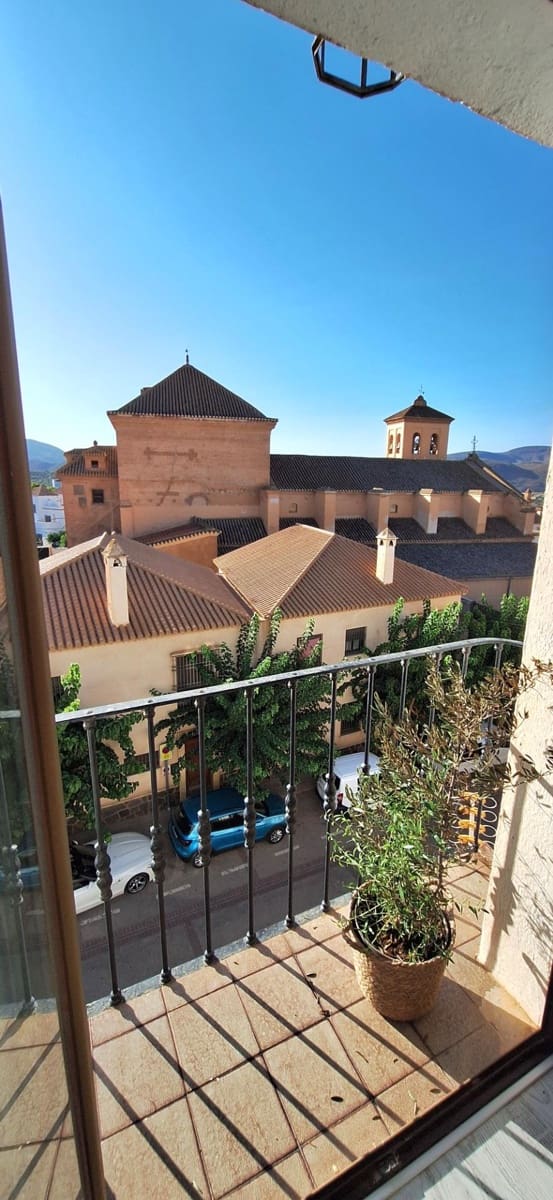 Ático de 2 habitaciones en Ugíjar en venta - 109.000 € (Ref: 10027460)