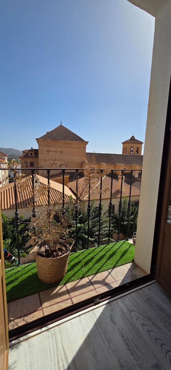 Ático de 2 habitaciones en Ugíjar en venta - 109.000 € (Ref: 10027460)