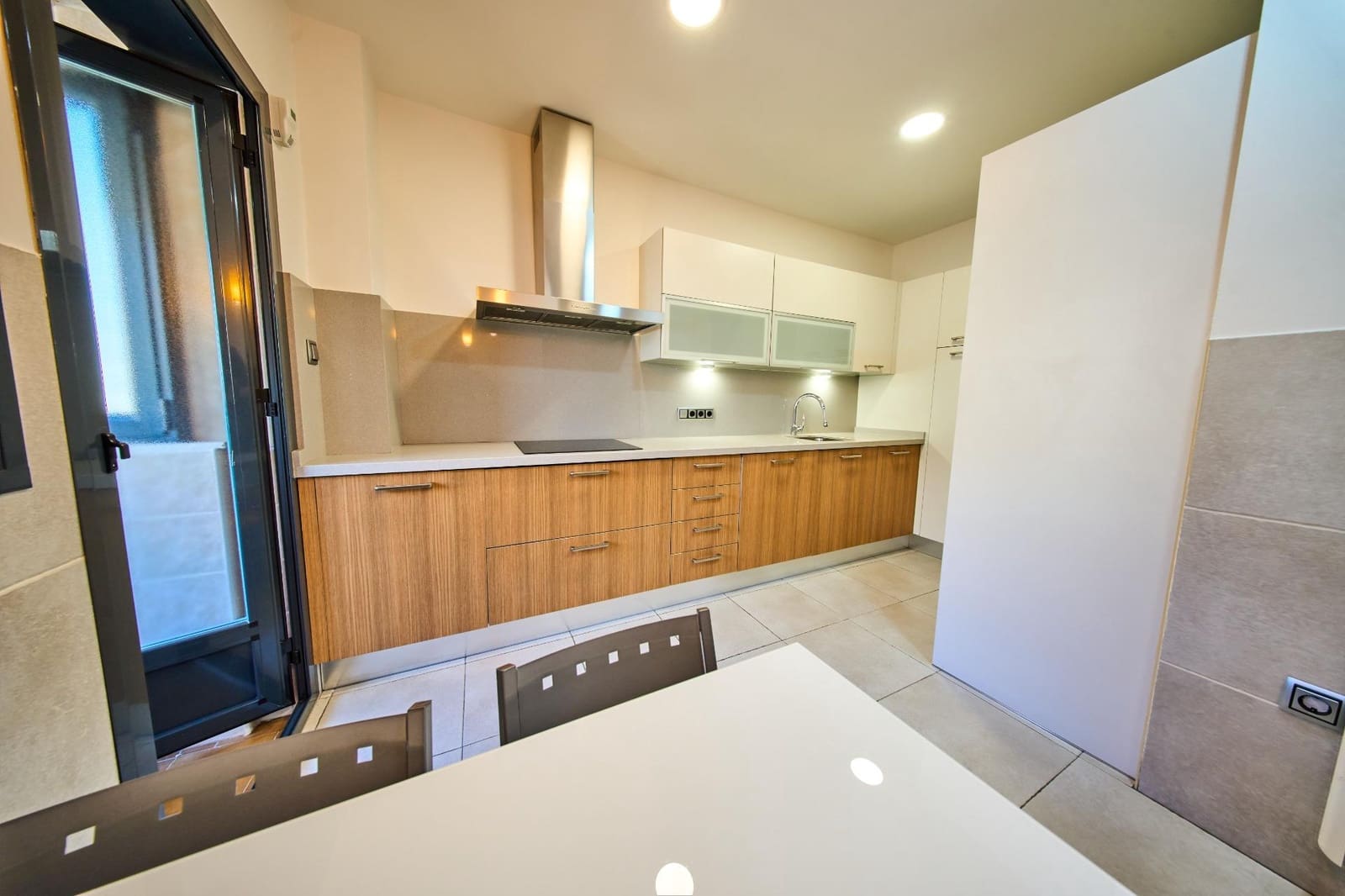 3 bedroom Penthouse for sale in Granada city with garage - € 697,000 (Ref: 10032219)