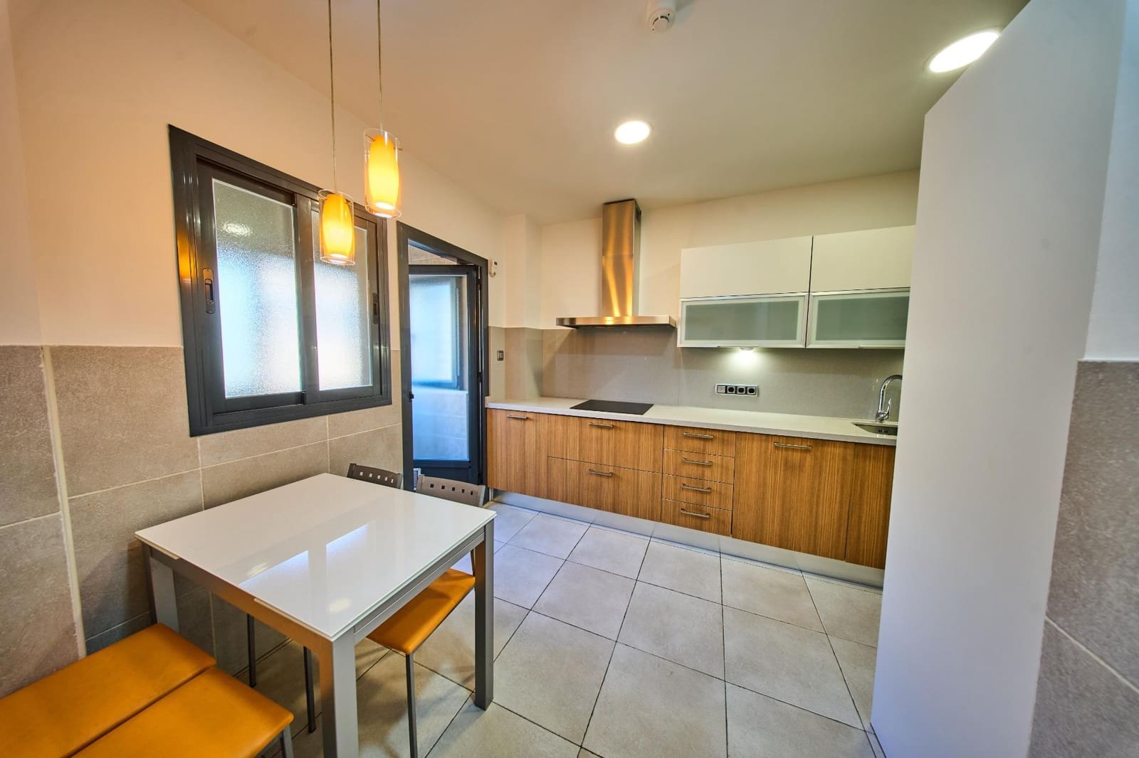 3 bedroom Penthouse for sale in Granada city with garage - € 697,000 (Ref: 10032219)