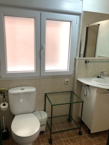 1 soveværelse Lejlighed til leje i San Matías - Realejo, Granada by - € 750 (Ref: 10037574)