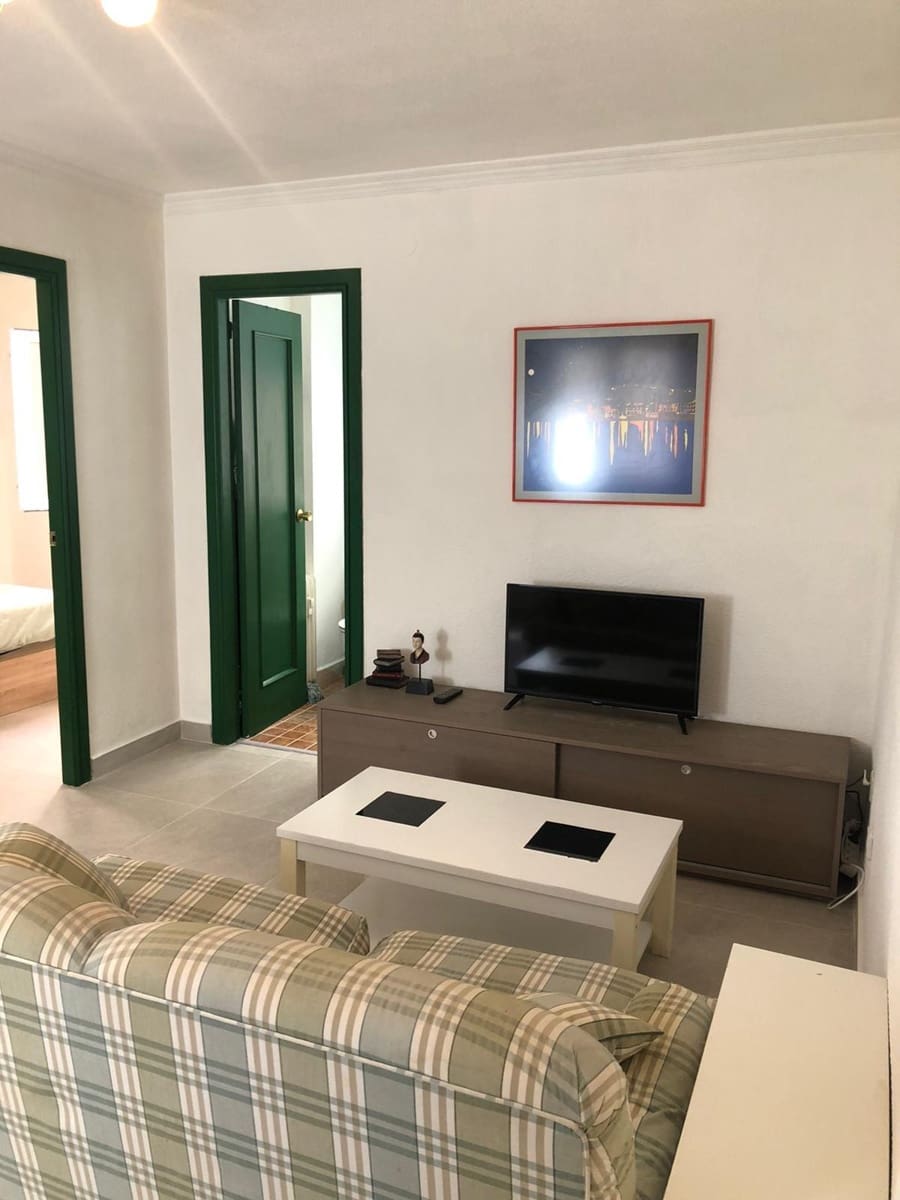 1 soverom Leilighet til leie i Granada by - € 750 (Ref: 10037574)