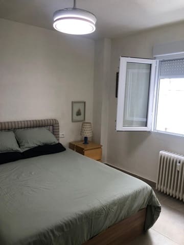 1 soveværelse Lejlighed til leje i San Matías - Realejo, Granada by - € 750 (Ref: 10037574)