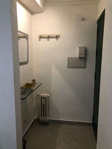 1 soveværelse Lejlighed til leje i San Matías - Realejo, Granada by - € 750 (Ref: 10037574)