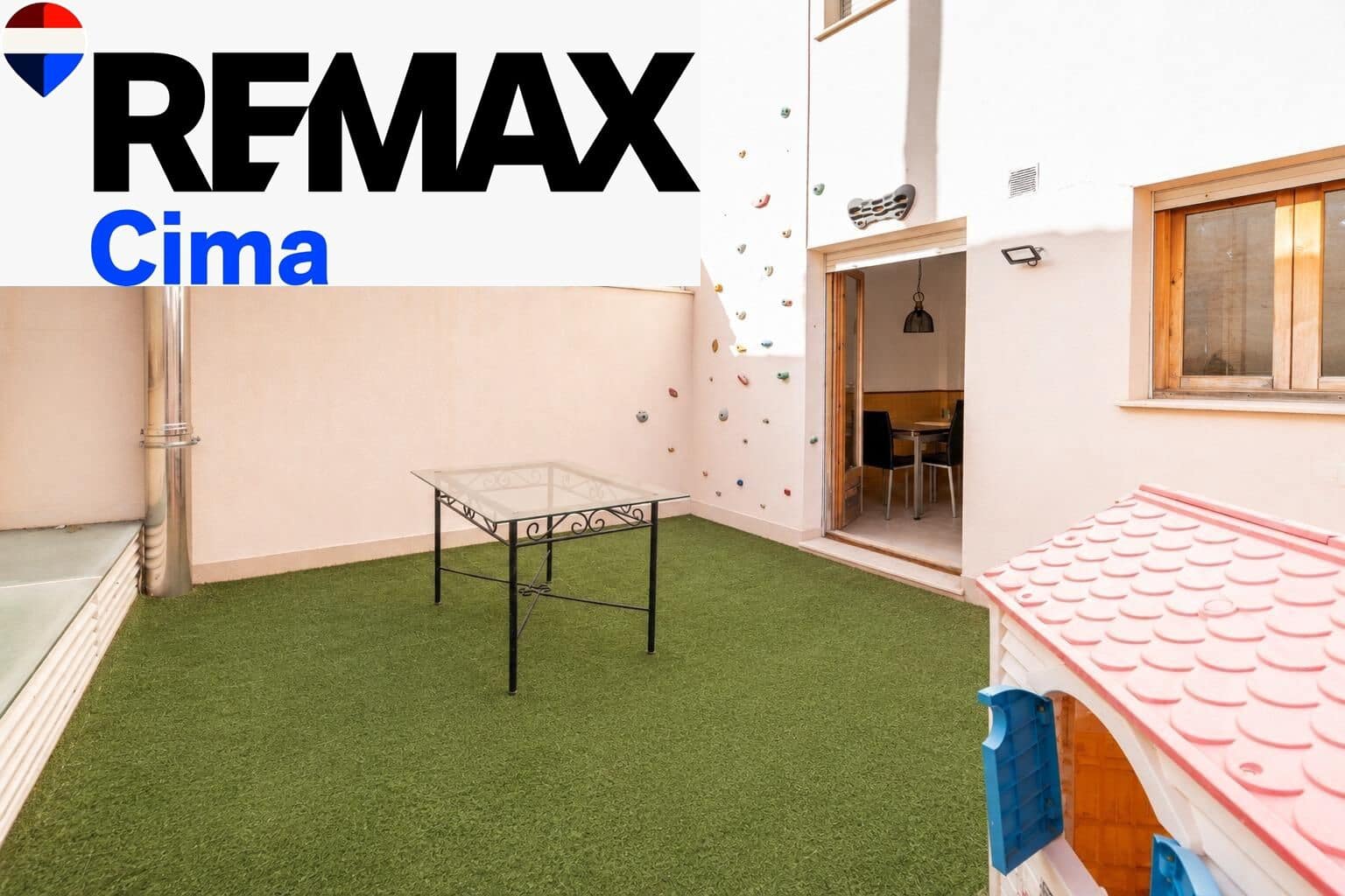 3 chambre Villa/Maison Mitoyenne à vendre à Baza avec garage - 190 000 € (Ref: 10037576)