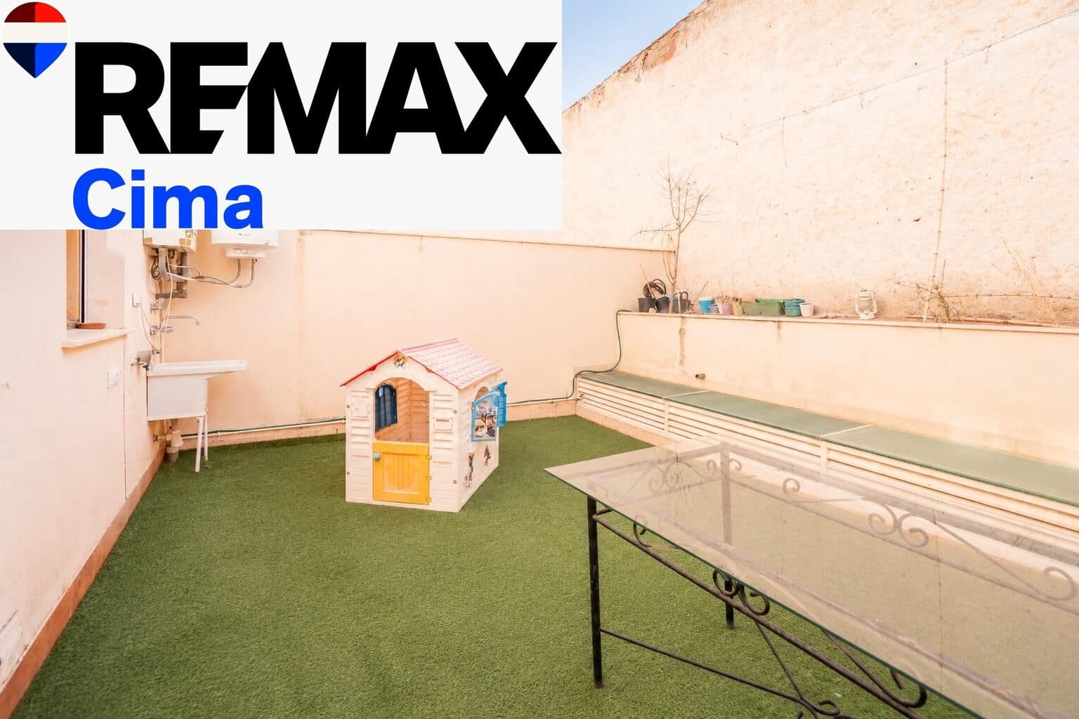3 chambre Villa/Maison Mitoyenne à vendre à Baza avec garage - 190 000 € (Ref: 10037576)