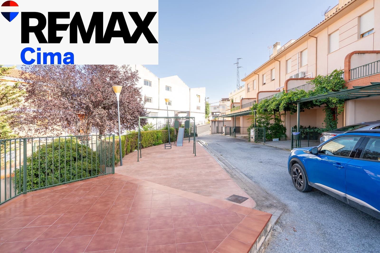 3 chambre Villa/Maison Mitoyenne à vendre à Baza avec garage - 190 000 € (Ref: 10037576)