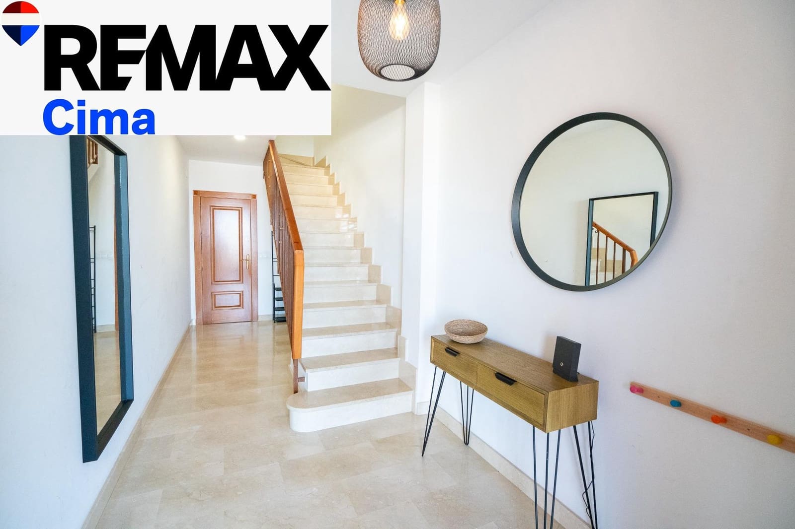 3 chambre Villa/Maison Mitoyenne à vendre à Baza avec garage - 190 000 € (Ref: 10037576)