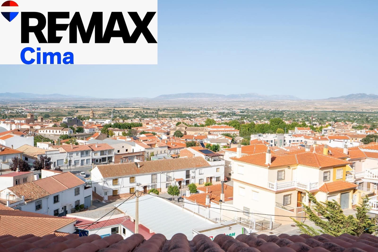 3 chambre Villa/Maison Mitoyenne à vendre à Baza avec garage - 190 000 € (Ref: 10037576)
