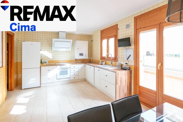 3 chambre Villa/Maison Mitoyenne à vendre à Baza avec garage - 190 000 € (Ref: 10037576)