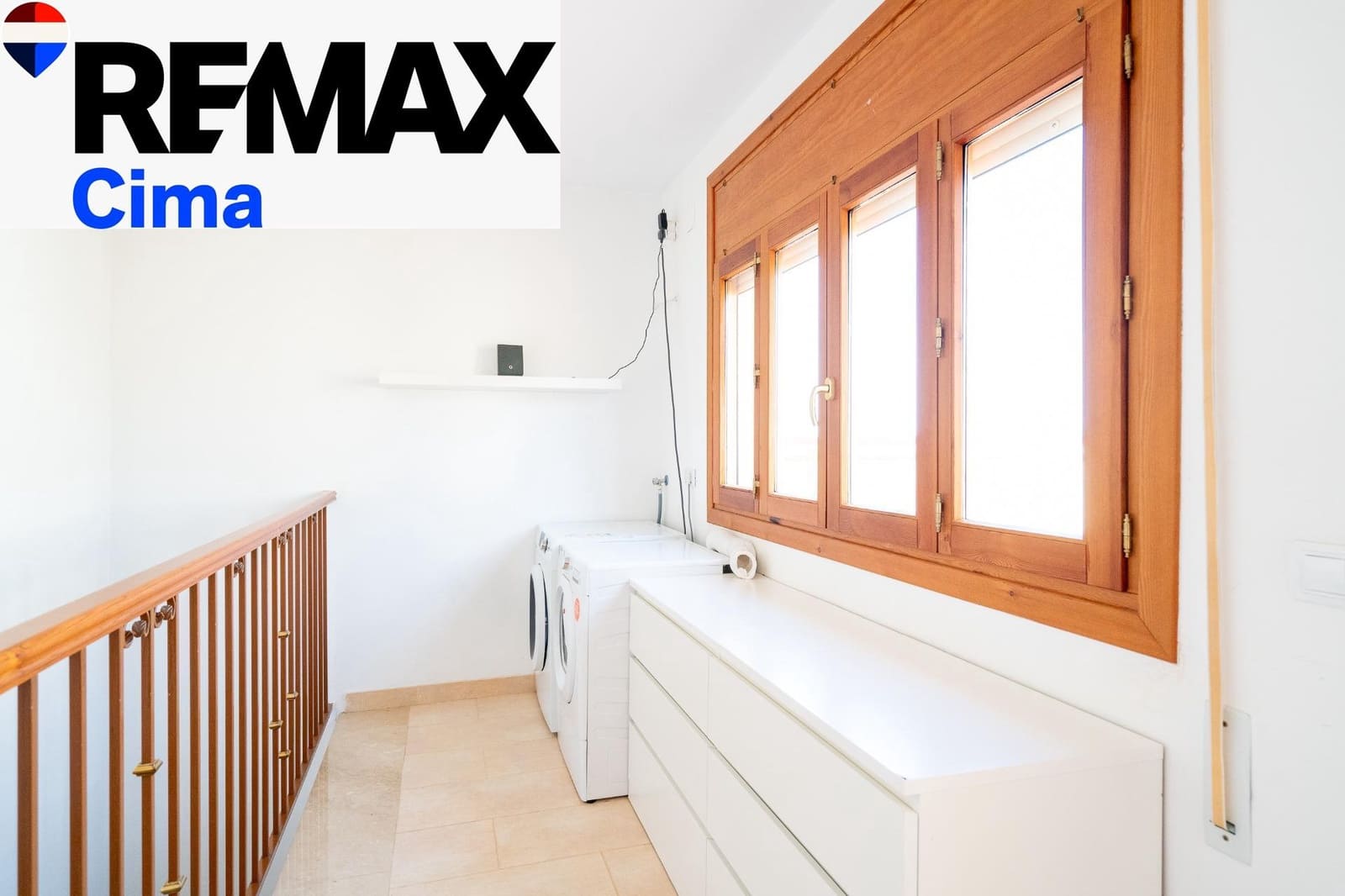3 chambre Villa/Maison Mitoyenne à vendre à Baza avec garage - 190 000 € (Ref: 10037576)