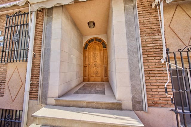5 sovrum Villa till salu i Granada stad med garage - 820 000 € (Ref: 10041284)