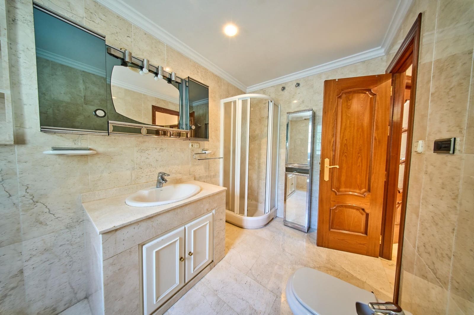 5 sovrum Villa till salu i Granada stad med garage - 820 000 € (Ref: 10041284)