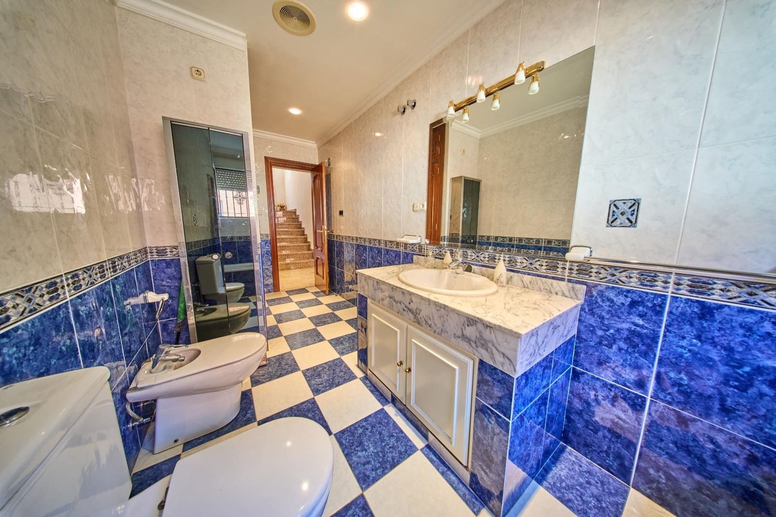5 sovrum Villa till salu i Granada stad med garage - 820 000 € (Ref: 10041284)