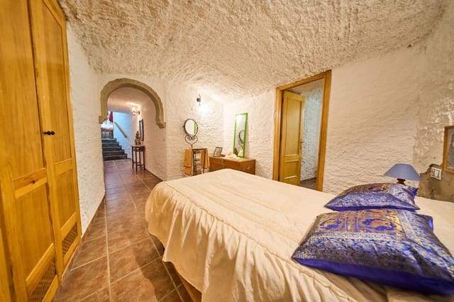 10 quarto Casa em Banda para venda em Beas de Guadix com garagem - 140 000 € (Ref: 10045228)