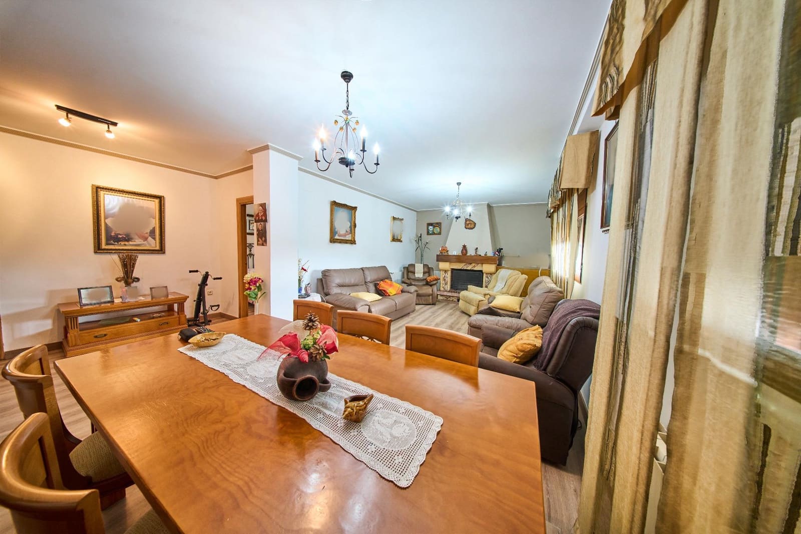 11 sypialnia Dom na sprzedaż w Beas de Guadix z garażem - 140 000 € (Ref: 10045228)