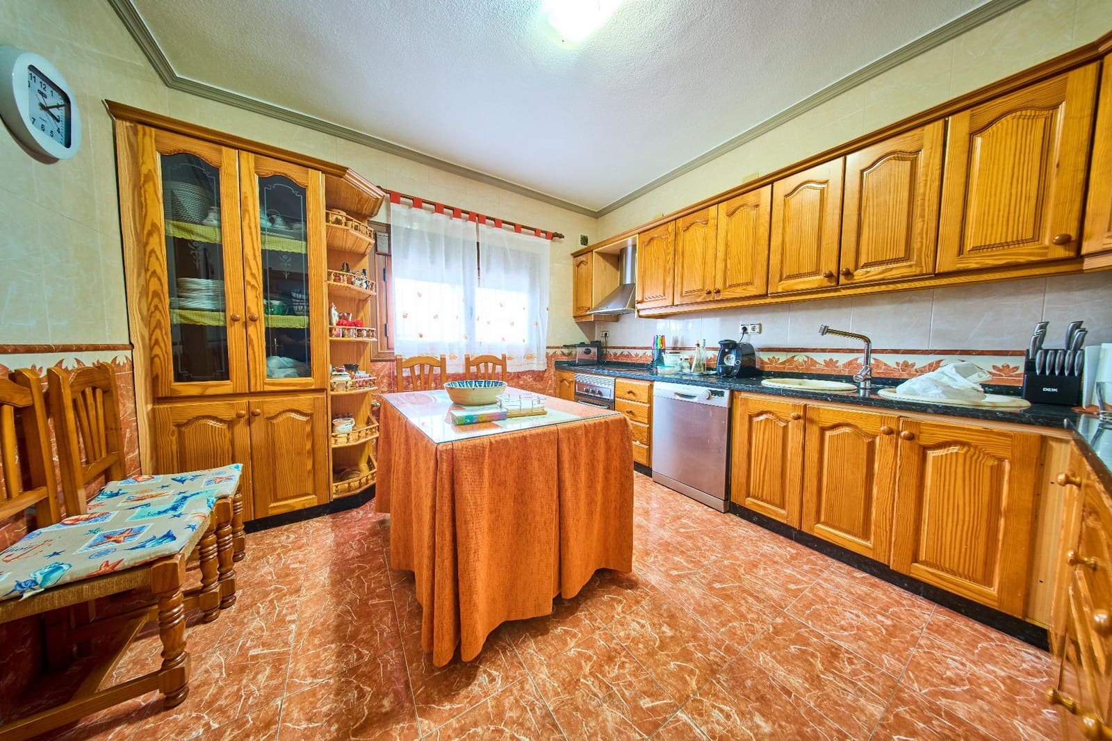 11 sypialnia Dom na sprzedaż w Beas de Guadix z garażem - 140 000 € (Ref: 10045228)