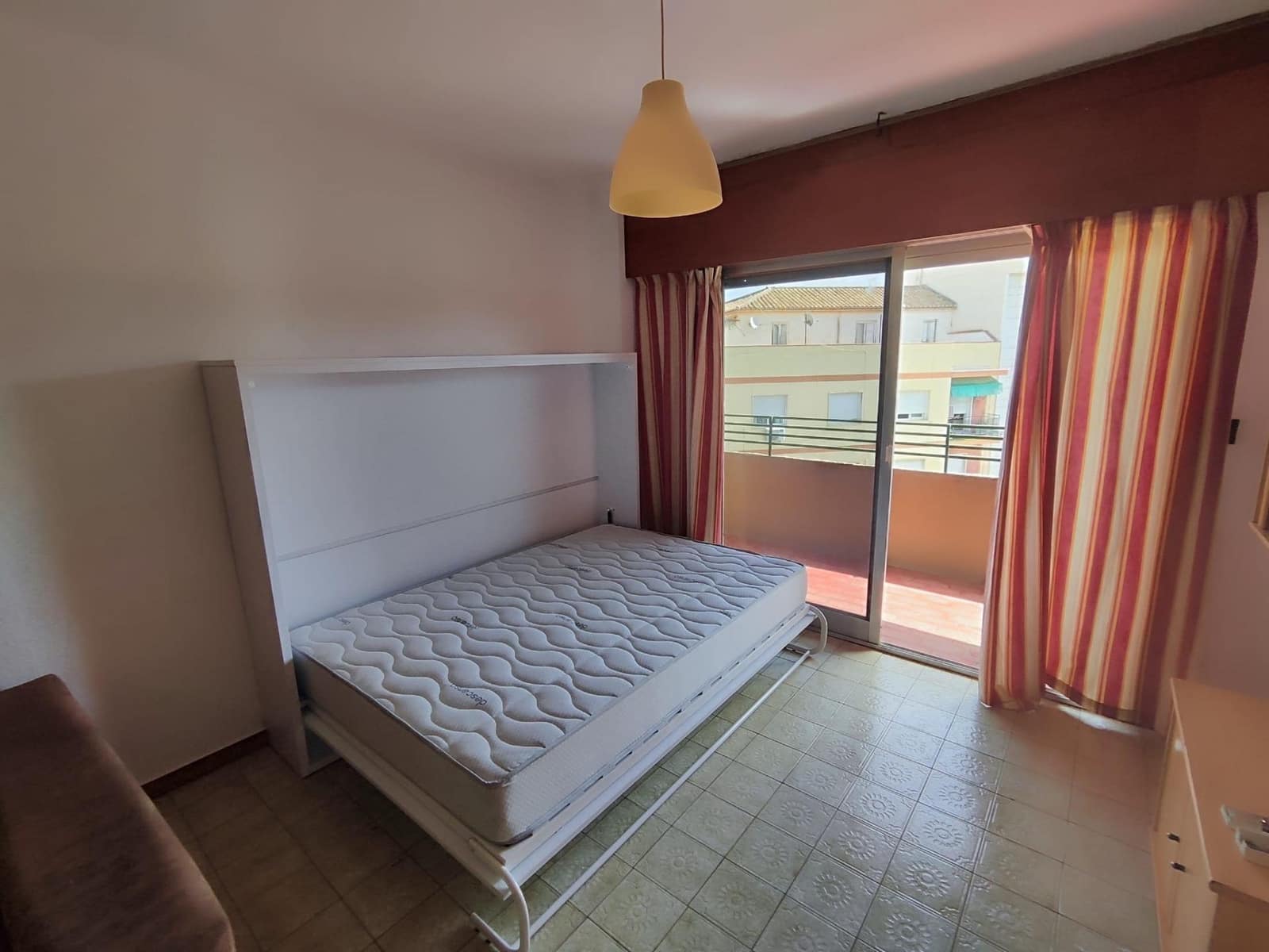 1 bedroom Flat for rent in Granada city - € 800 (Ref: 10045229)