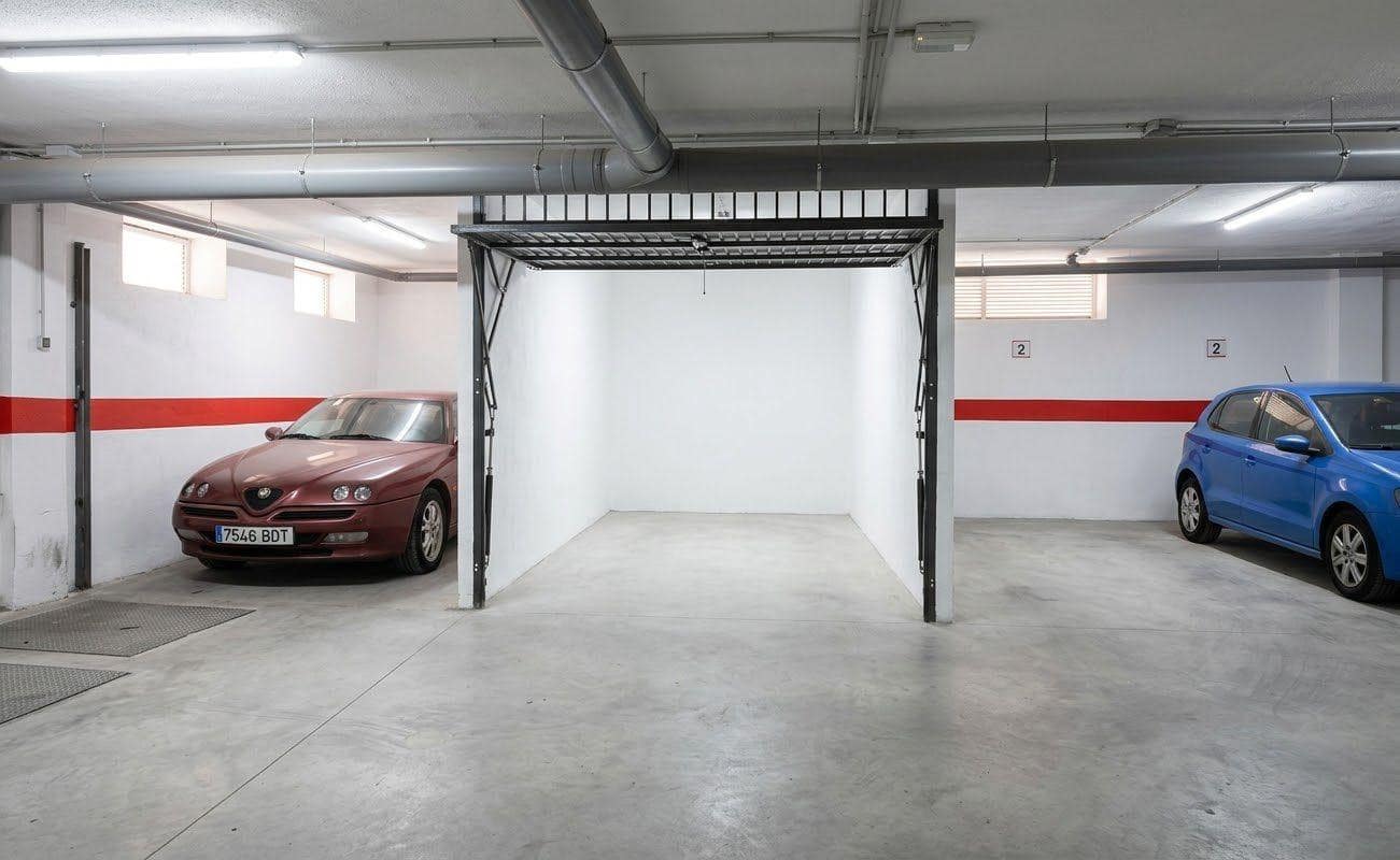 Garage for sale in La Zubia - € 19,000 (Ref: 10047517)
