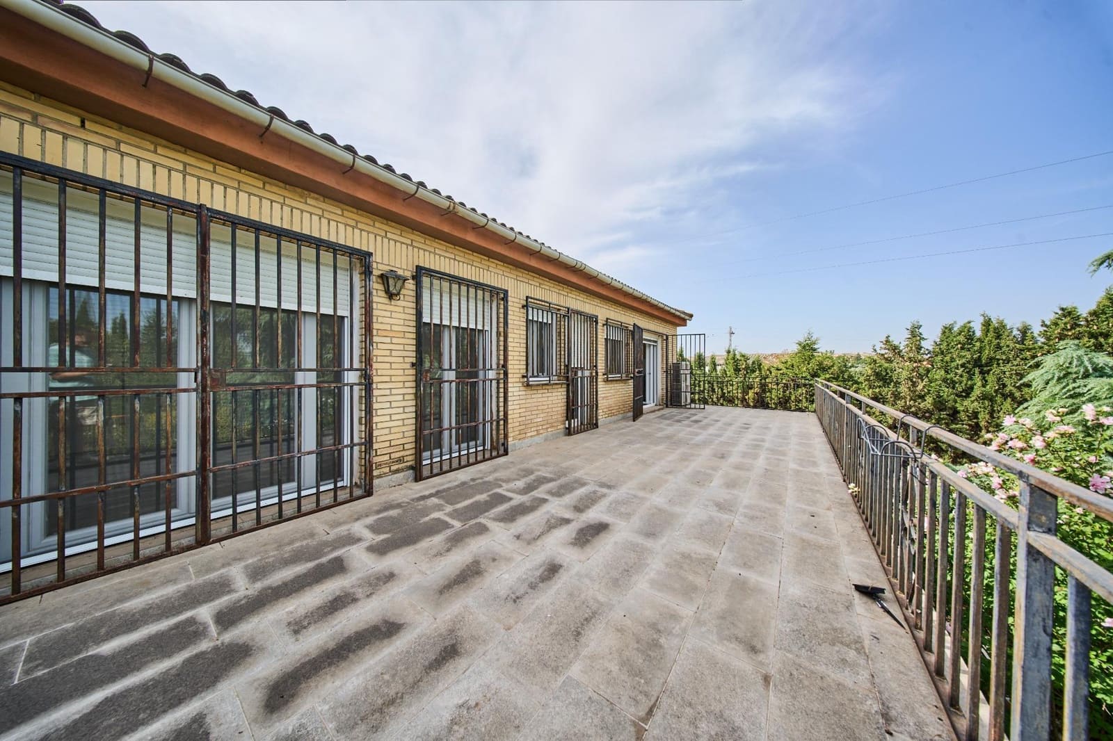 5 bedroom Finca/Country House for sale in Alhendin - € 350,000 (Ref: 10047519)