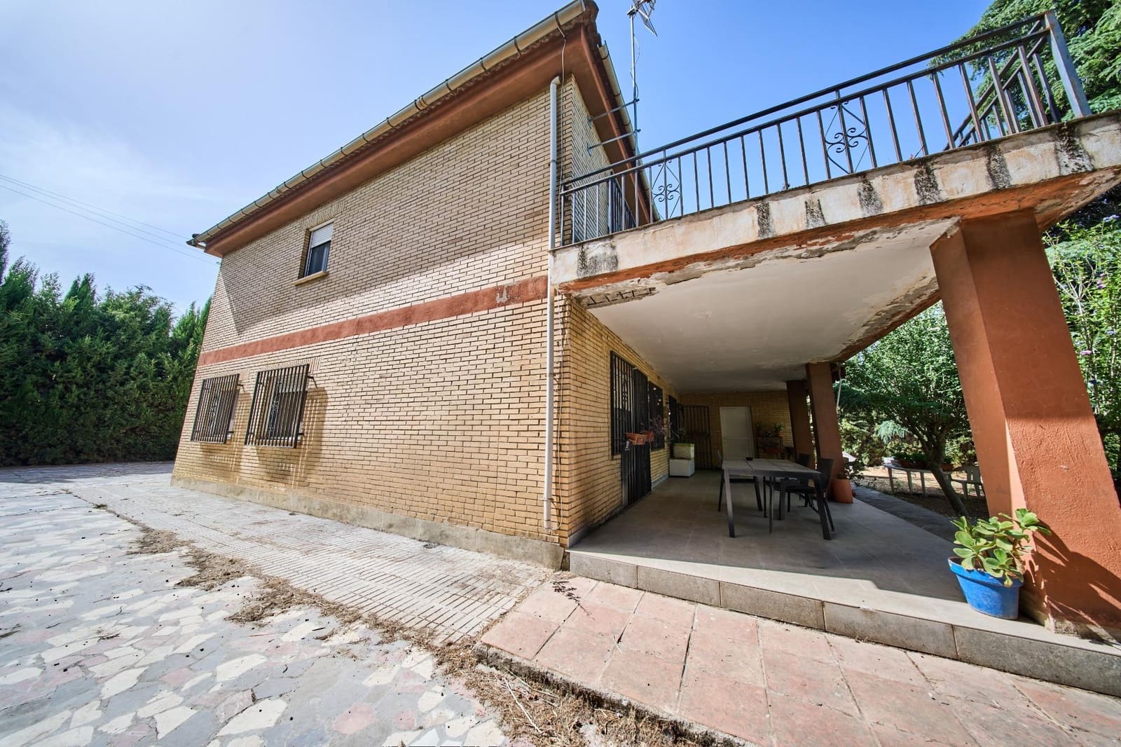 5 bedroom Finca/Country House for sale in Alhendin - € 350,000 (Ref: 10047519)
