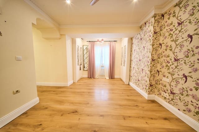 3 slaapkamer Flat te koop in Centro, Granada stad - € 515.000 (Ref: 10055509)