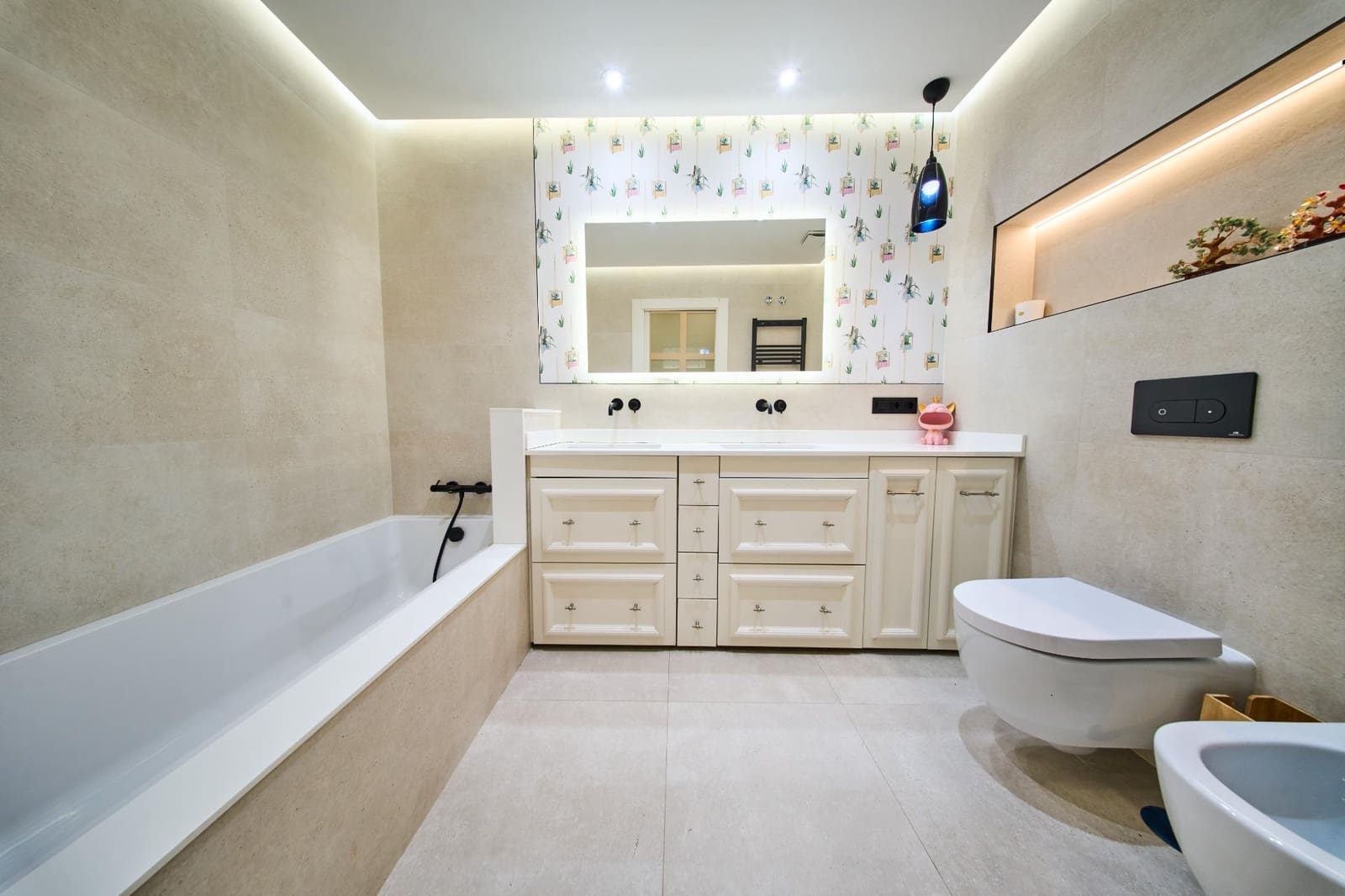 3 bedroom Flat for sale in Granada city - € 515,000 (Ref: 10055509)