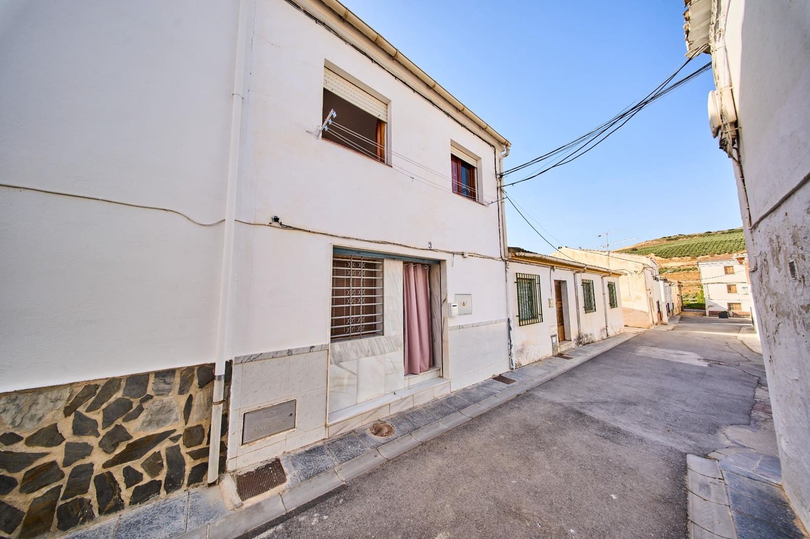 3 bedroom Townhouse for sale in Cacin - € 59,000 (Ref: 10055511)