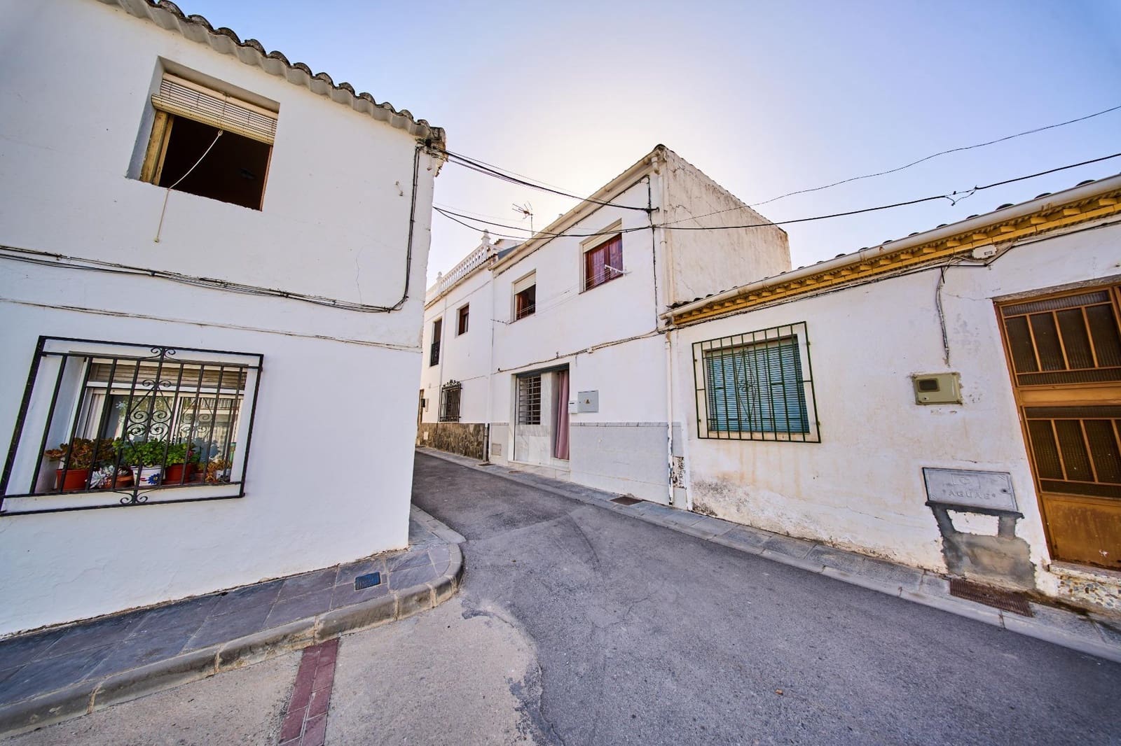 3 bedroom Townhouse for sale in Cacin - € 59,000 (Ref: 10055511)