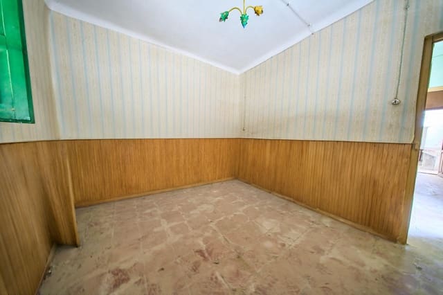 Casa de 3 habitaciones en Atarfe en venta - 85.000 € (Ref: 10062193)