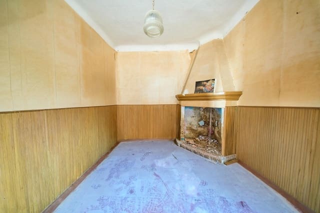 Casa de 3 habitaciones en Atarfe en venta - 85.000 € (Ref: 10062193)