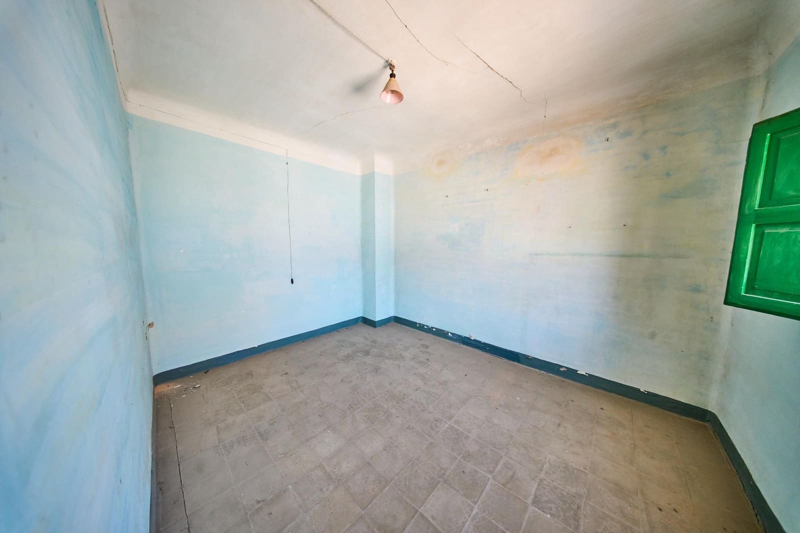 Casa de 3 habitaciones en Atarfe en venta - 85.000 € (Ref: 10062193)