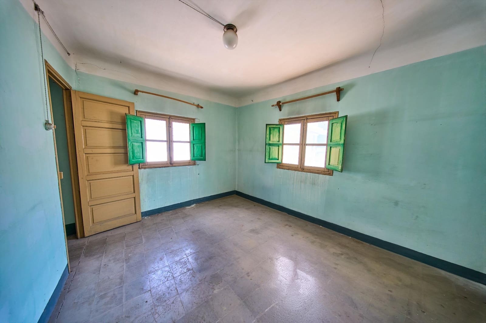 Casa de 3 habitaciones en Atarfe en venta - 85.000 € (Ref: 10062193)