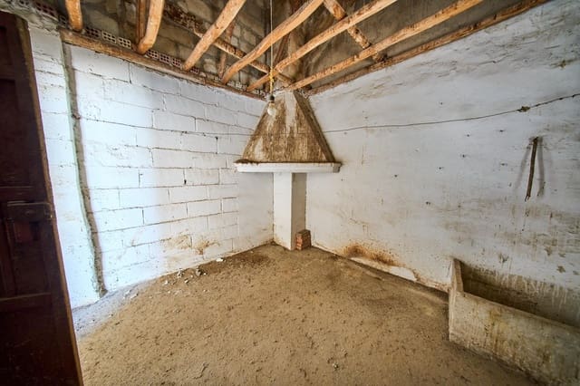Casa de 3 habitaciones en Atarfe en venta - 85.000 € (Ref: 10062193)
