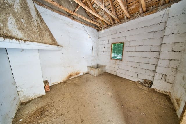 Casa de 3 habitaciones en Atarfe en venta - 85.000 € (Ref: 10062193)