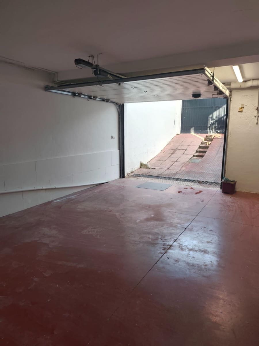 3 soverom Kjedet enebolig til leie i Las Gabias med svømmebasseng - € 1 260 (Ref: 10067870)