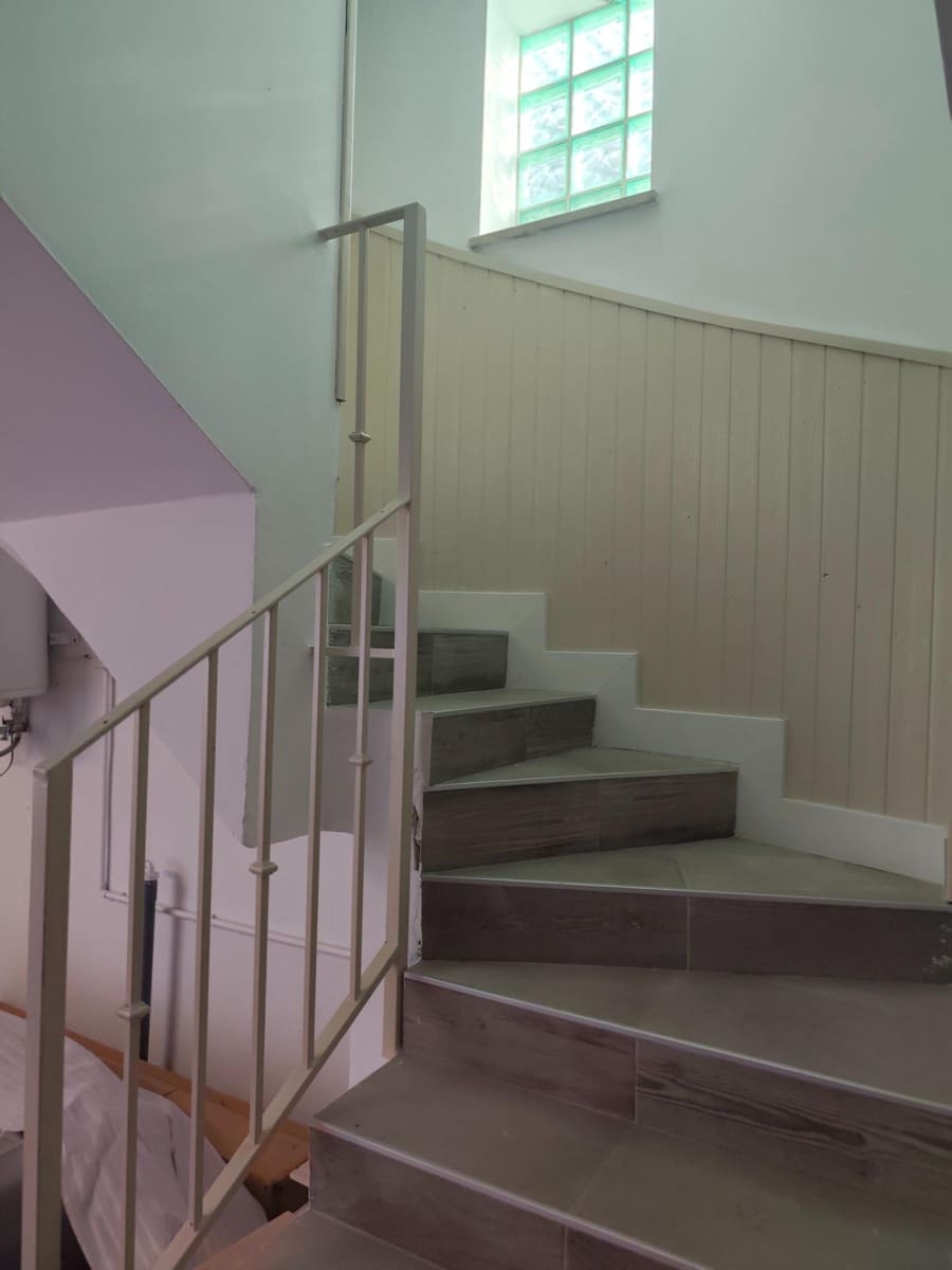 3 soverom Kjedet enebolig til leie i Las Gabias med svømmebasseng - € 1 260 (Ref: 10067870)