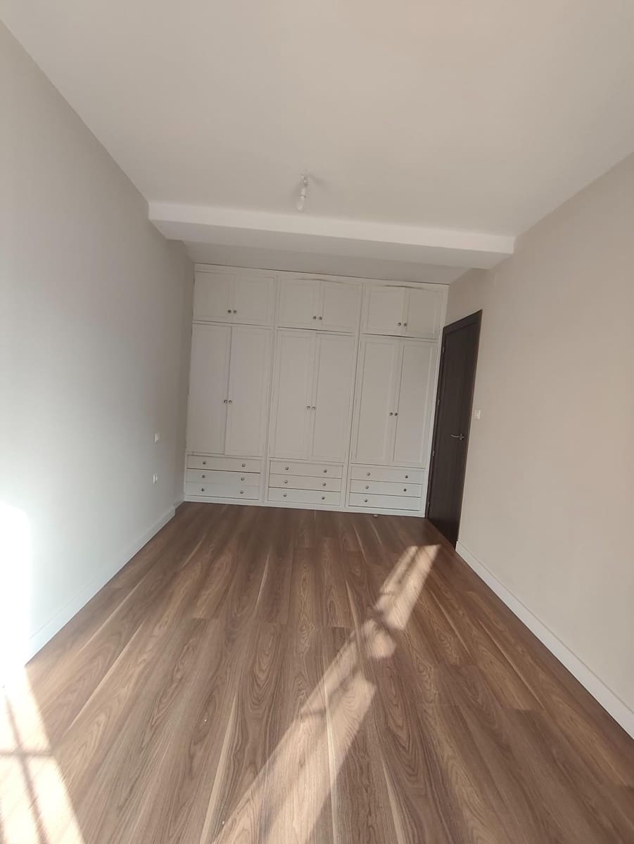 3 soverom Kjedet enebolig til leie i Las Gabias med svømmebasseng - € 1 260 (Ref: 10067870)