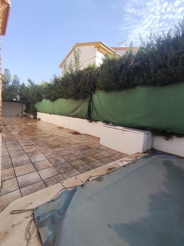 3 soverom Kjedet enebolig til leie i Las Gabias med svømmebasseng - € 1 260 (Ref: 10067870)